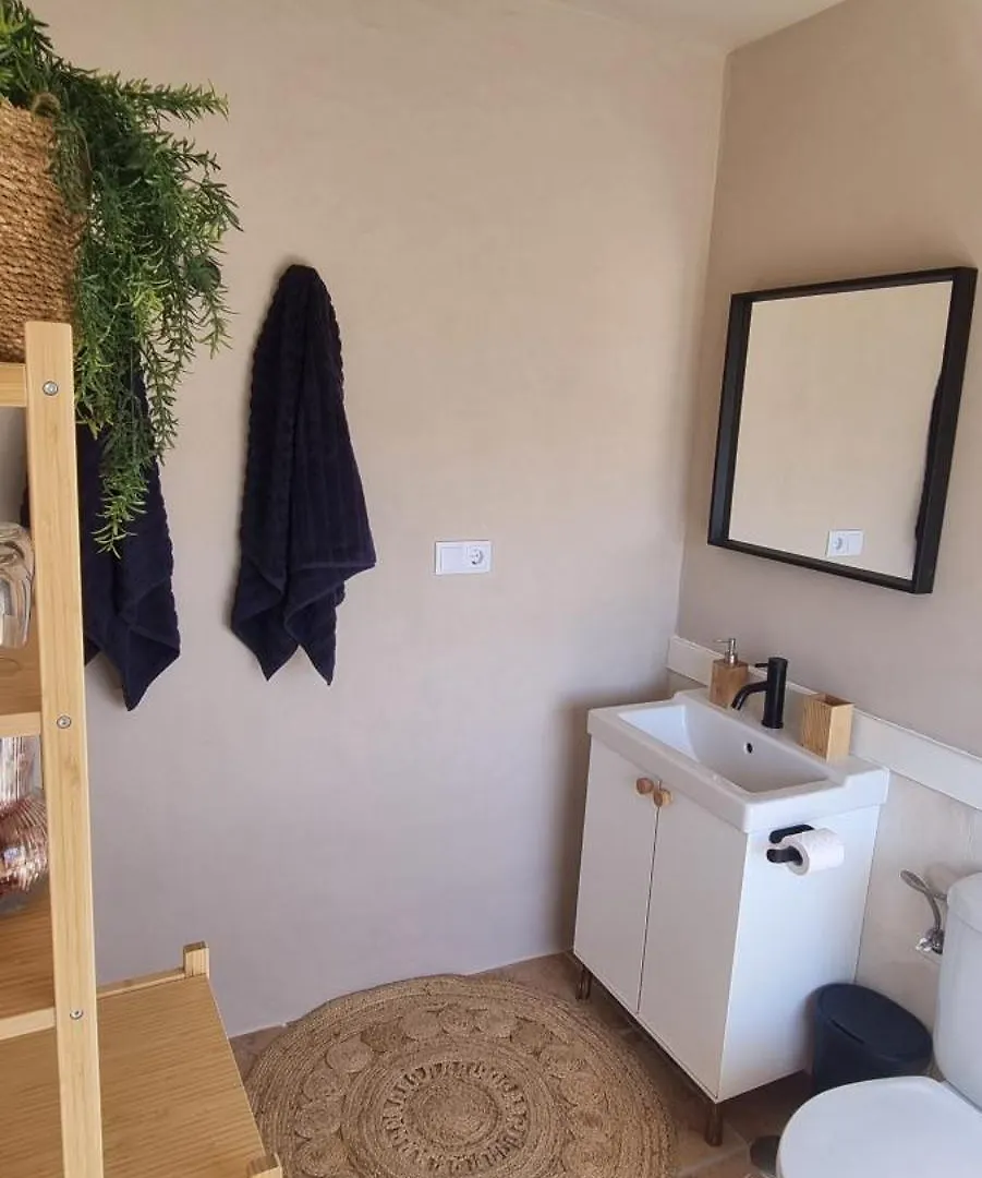 La Vista Vinuela Bed & Breakfast
